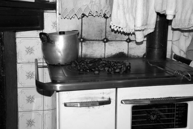 una cucina economica anni sessanta
