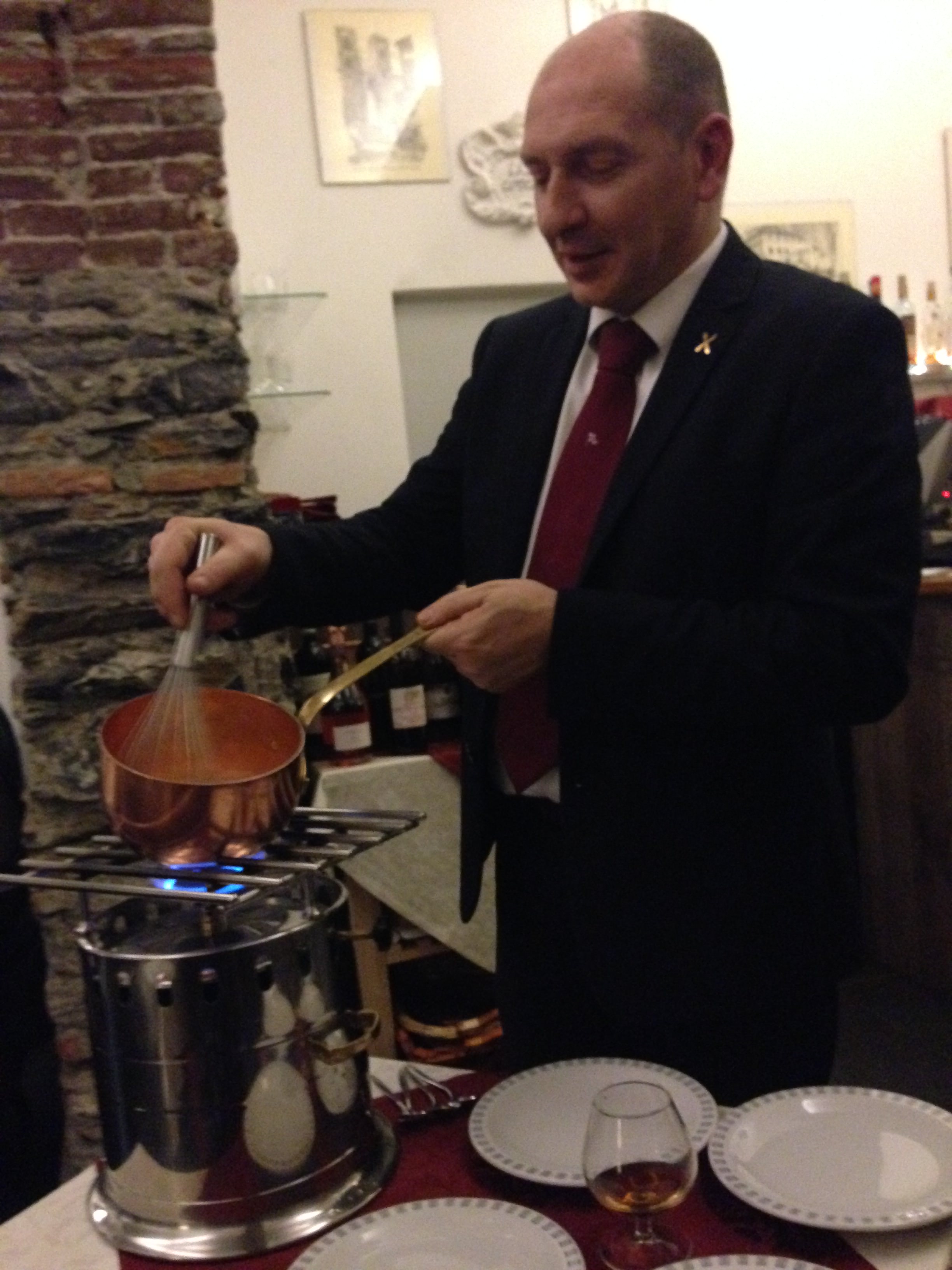 A La Botte flambè con servizio in Sala per i clienti