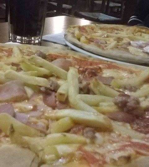 Terra di mezzo ci sono anche le pizze