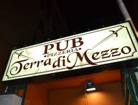 Terra di mezzo pub dell'altro mondo